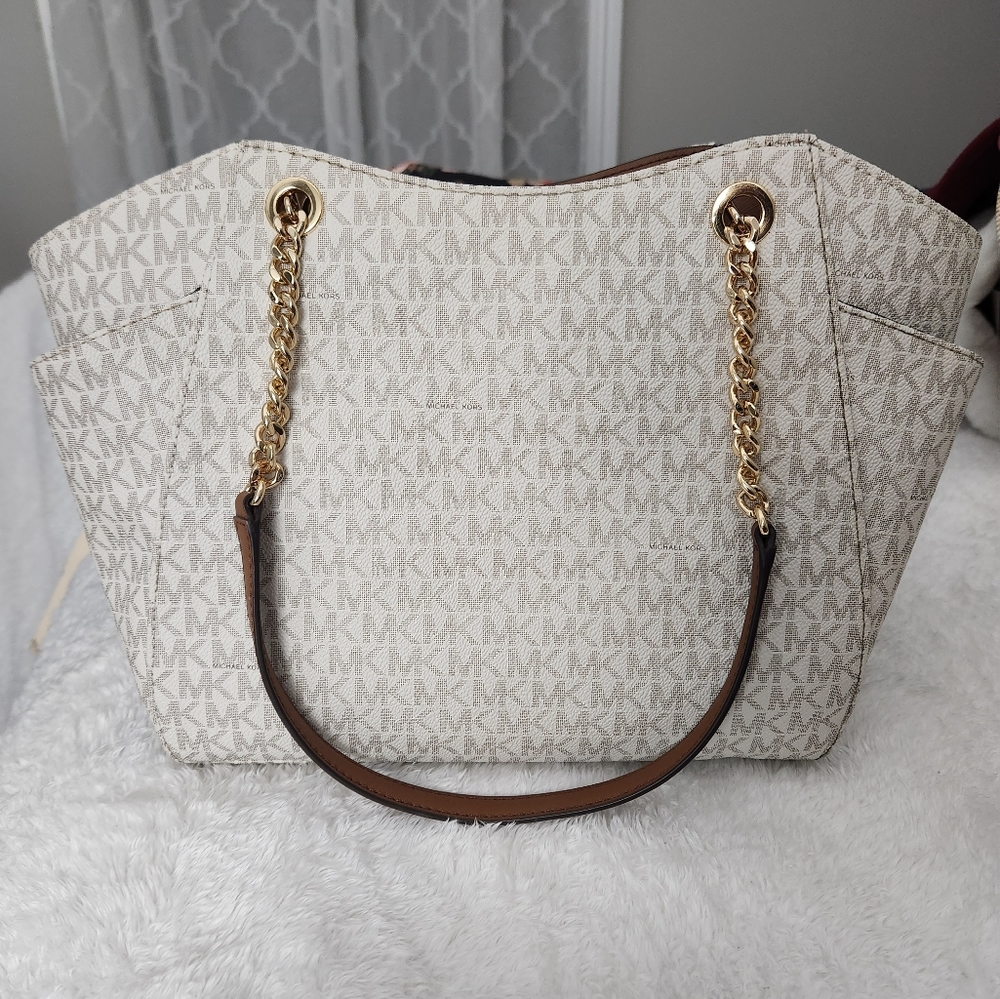 MK shoulder bag